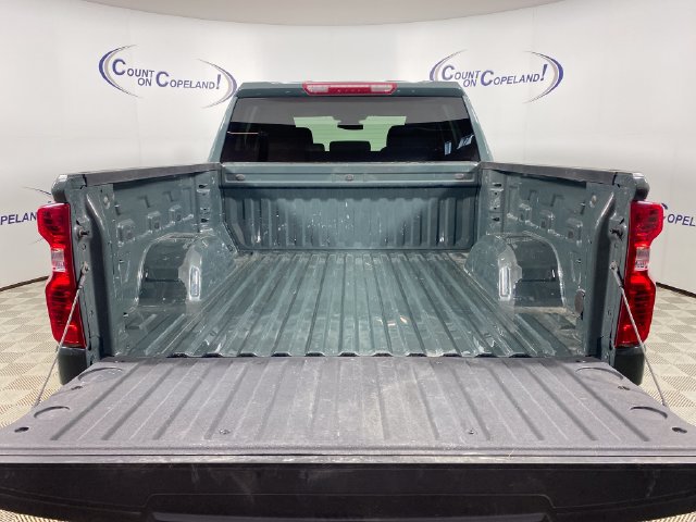 Certified 2025 Chevrolet Silverado 1500 LT AWD/4WD image 25
