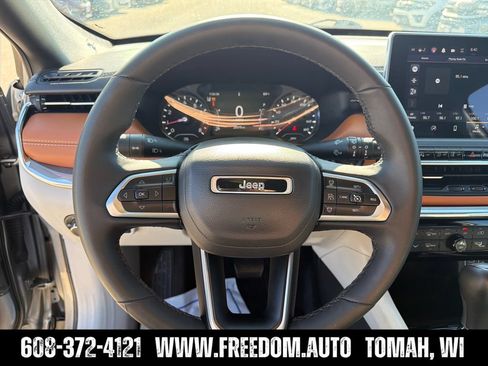 Used 2024 Jeep Compass Limited AWD/4WD image 14