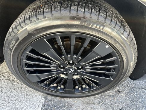 Used 2024 Hyundai Santa Fe Calligraphy image 6