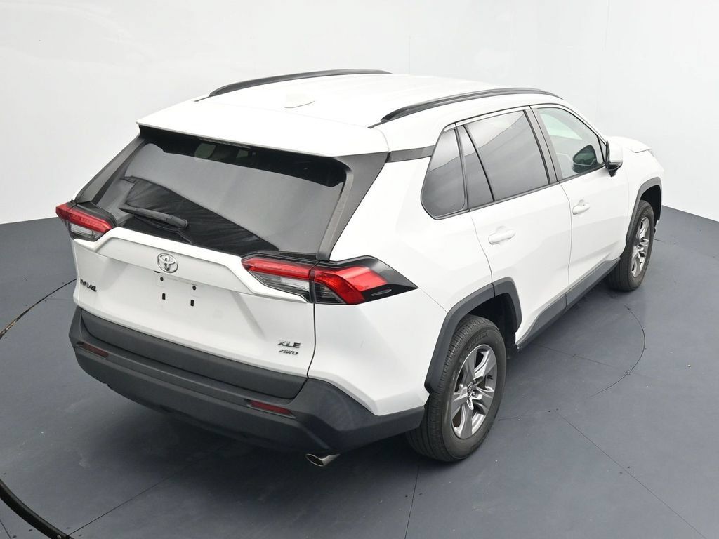 Used 2024 Toyota RAV4 XLE AWD/4WD image 15