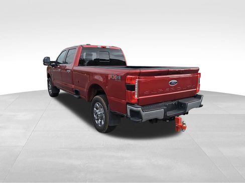 Used 2025 Ford F350 Lariat w/ Lariat Ultimate Package AWD/4WD image 2