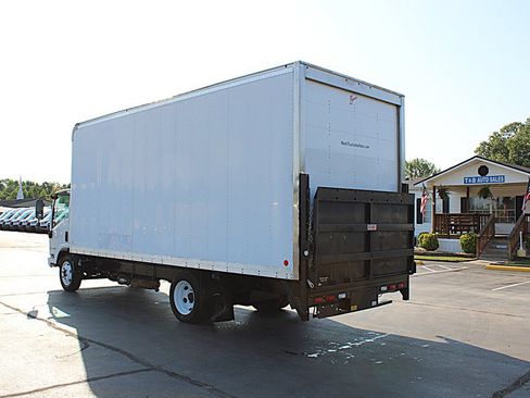 Used 2019 Isuzu NPR RWD image 4