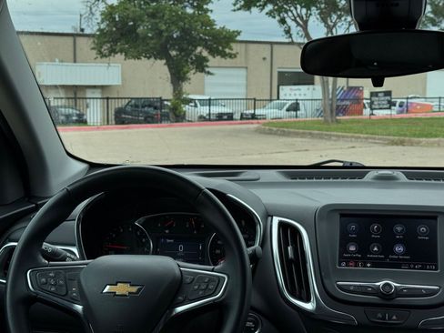 Used 2024 Chevrolet Equinox LT FWD image 35