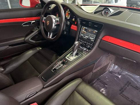 Used 2016 Porsche 911 Turbo image 19