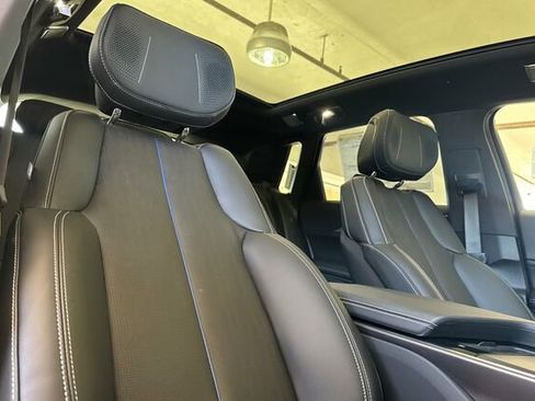 New 2026 Cadillac Lyriq V image 17