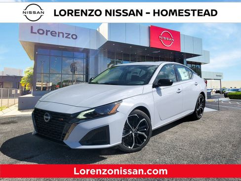 New 2025 Nissan Altima 2.5 SR w/ SR Premium Package image 1