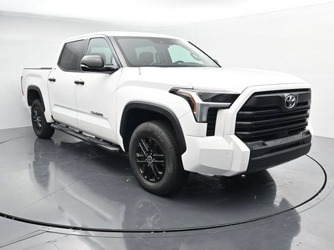 Used 2024 Toyota Tundra SR5 w/ SR5 Convenience Package AWD/4WD image 2