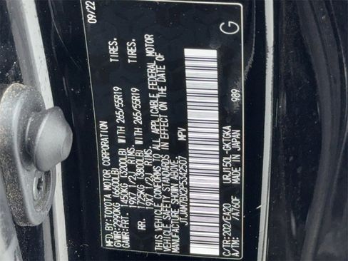 Used 2023 Lexus GX 460 Premium w/ Accessory Package image 56