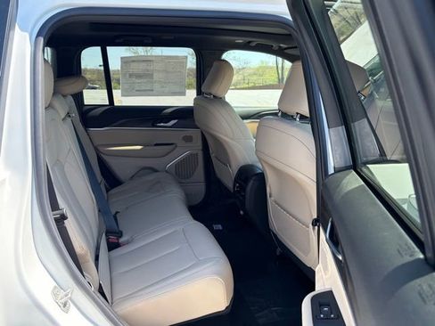 New 2026 Jeep Grand Cherokee Limited AWD/4WD image 33