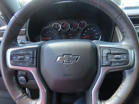 Used 2021 Chevrolet Suburban Z71 AWD/4WD image 29