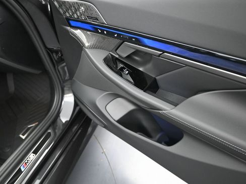 New 2026 BMW M5 w/ Executive Package AWD/4WD image 24