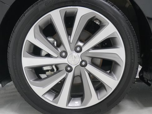 Used 2022 Hyundai Accent Limited image 25