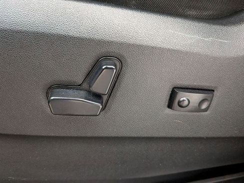 Certified 2018 Dodge Grand Caravan SXT image 11