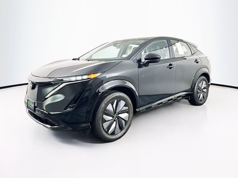 Used 2024 Nissan Ariya AWD image 3