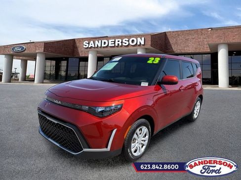 Used 2023 Kia Soul LX FWD image 7