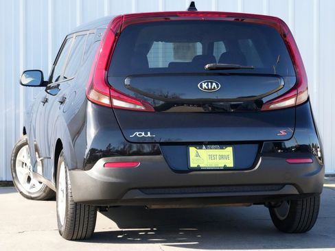 Used 2020 Kia Soul S image 5