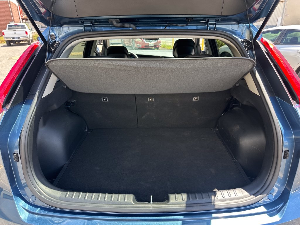 Used 2025 Kia Niro EX FWD image 20