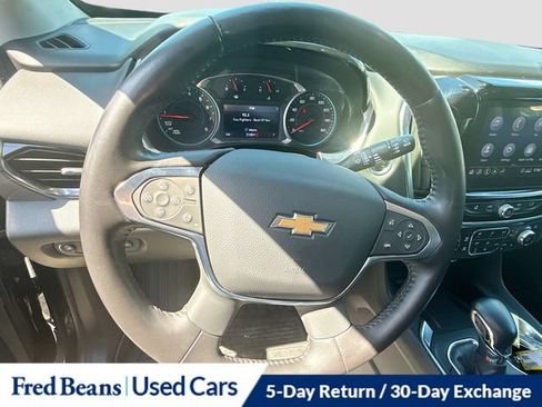 Used 2021 Chevrolet Traverse Premier w/ Redline Edition AWD/4WD image 15
