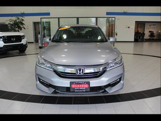 Used 2017 Honda Accord Touring video 2