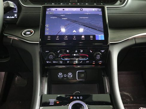 New 2025 Jeep Grand Cherokee L Limited w/ Luxury Tech Group II AWD/4WD image 24