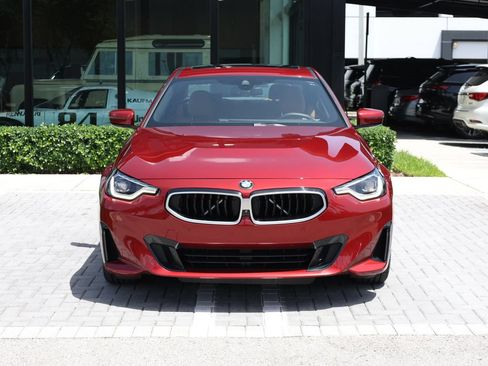 Used 2025 BMW 230i Coupe RWD image 3