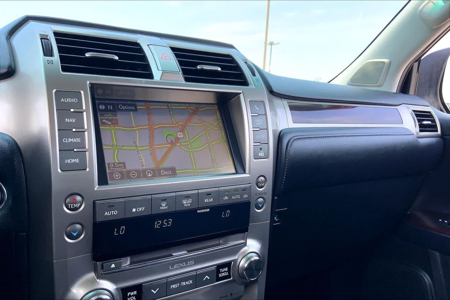 Used 2016 Lexus GX 460 Luxury AWD/4WD image 34