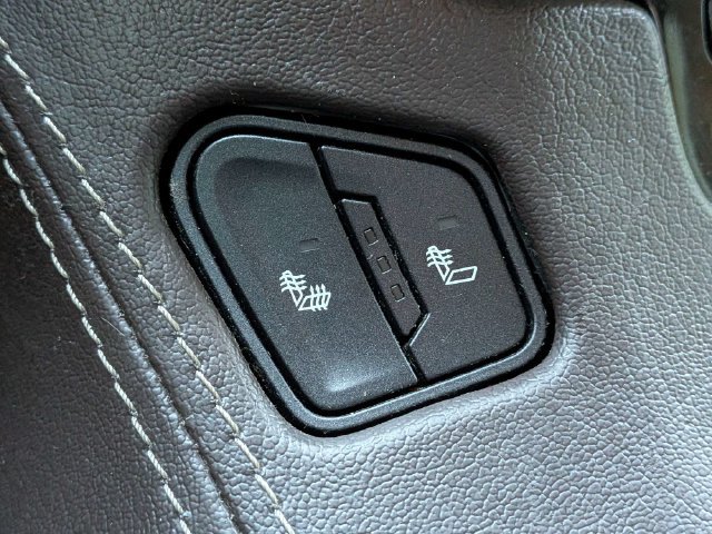 Used 2018 Chevrolet Tahoe LT AWD/4WD image 25