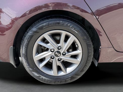 Used 2020 Kia Optima LX FWD image 10