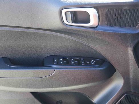 Certified 2024 Hyundai Venue SEL image 20