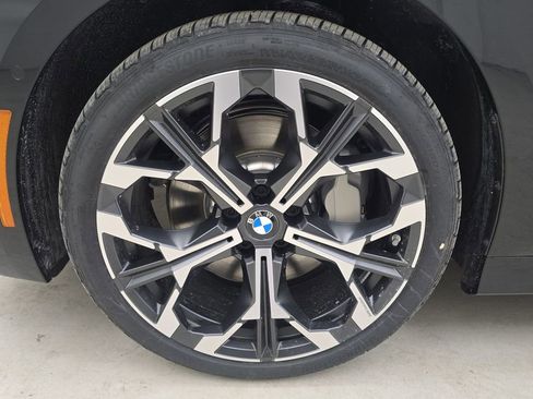 New 2026 BMW 330i xDrive Sedan w/ Convenience Package AWD/4WD image 11