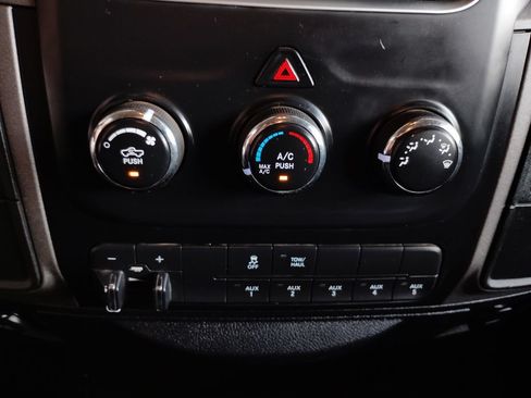 Used 2016 RAM 2500 Tradesman w/ Popular Equipment Group RWD image 31