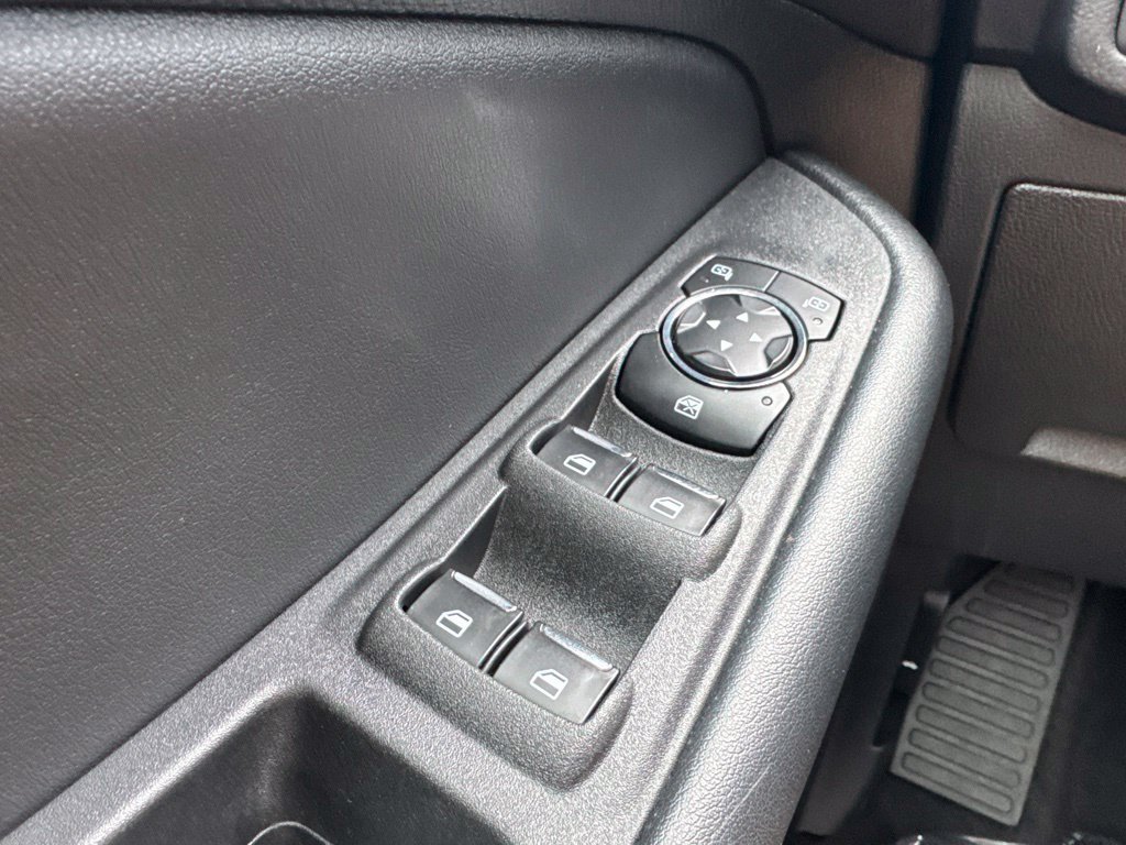 Used 2024 Ford Edge SEL AWD/4WD image 8