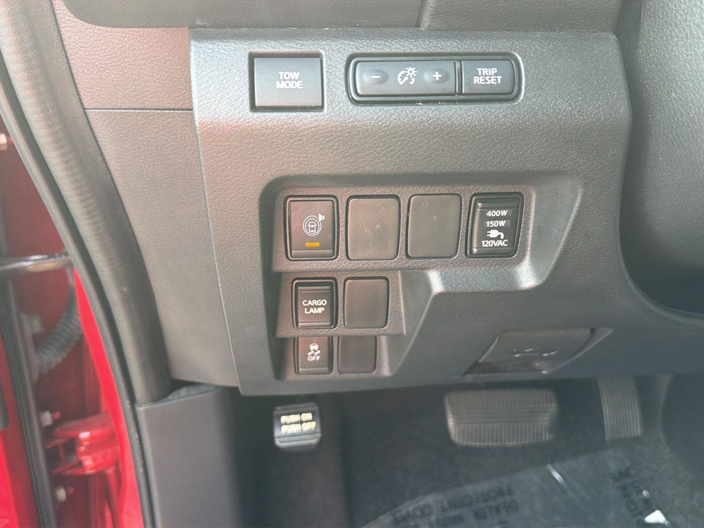 Used 2022 Nissan Frontier SV w/ SV Premium Package RWD image 18