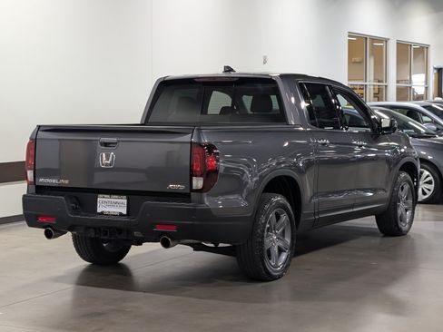 Used 2023 Honda Ridgeline RTL-E image 3