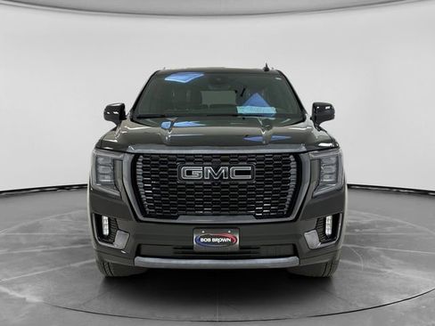 Used 2023 GMC Yukon Denali Ultimate AWD/4WD image 8