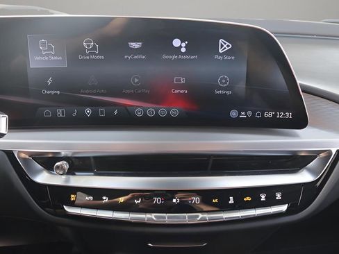 New 2026 Cadillac Lyriq V image 23