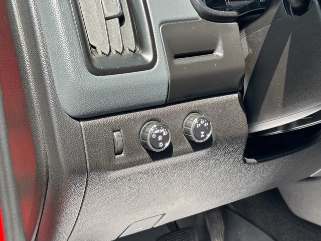 Used 2016 Chevrolet Colorado Z71 AWD/4WD image 32