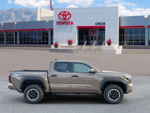 New 2026 Toyota Tacoma TRD Off-Road AWD/4WD image 3