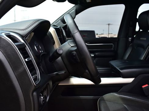 Used 2019 RAM 1500 Laramie AWD/4WD image 48