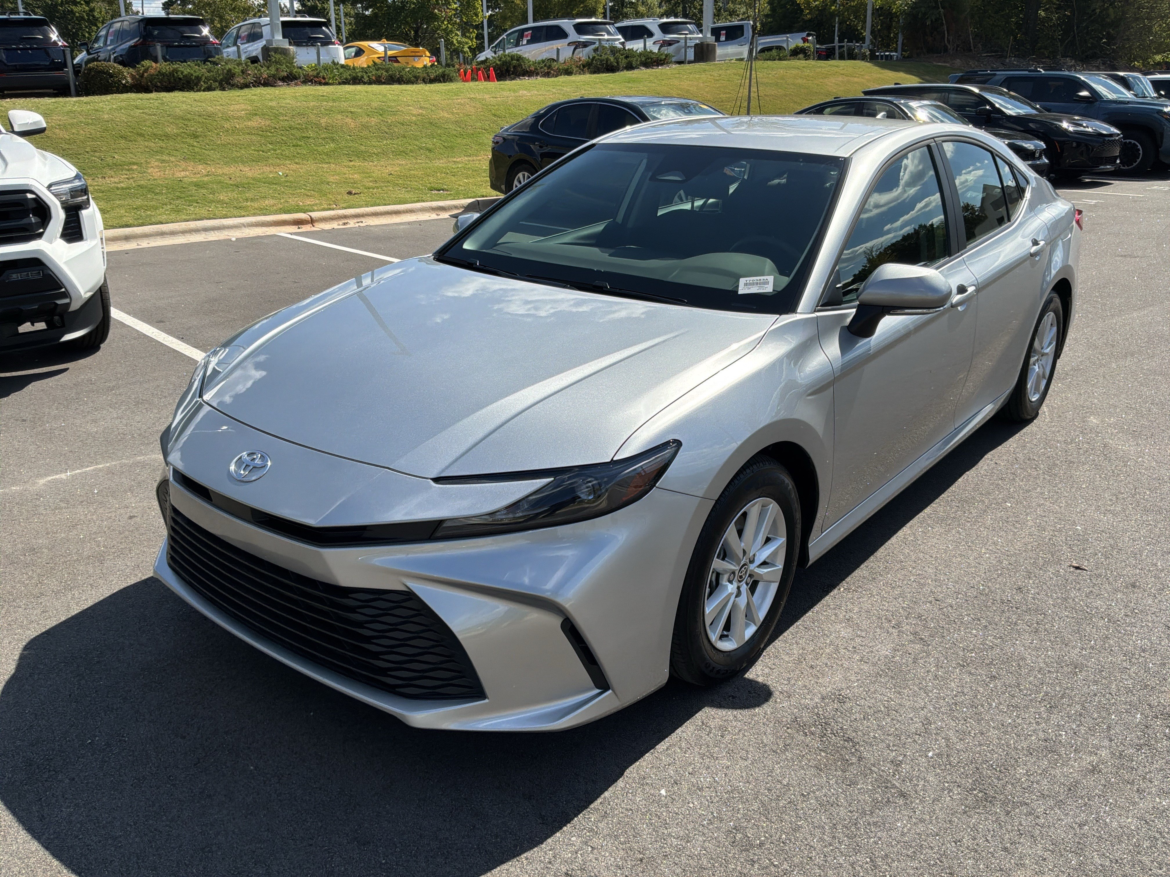Used 2026 Toyota Camry LE FWD image 5