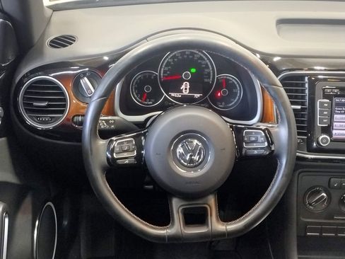 Used 2013 Volkswagen Beetle 2.5 Fender FWD image 30