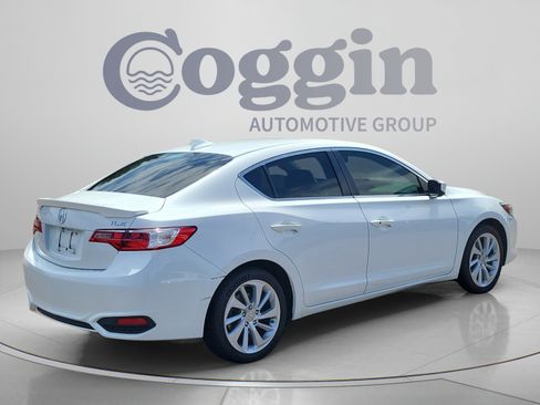 Used 2017 Acura ILX FWD image 5