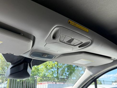 Used 2020 Ford Transit Connect XL FWD image 23