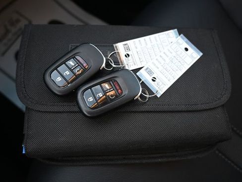 Used 2025 Honda Pilot Touring image 50