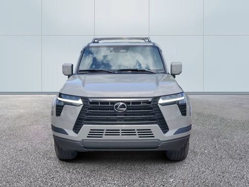 Used 2025 Lexus GX 550 w/ Cold Area Package AWD/4WD image 2