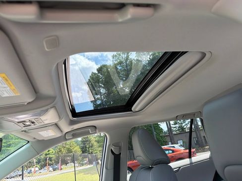 Certified 2025 Toyota RAV4 Limited w/ Advanced Technology Package AWD/4WD image 21