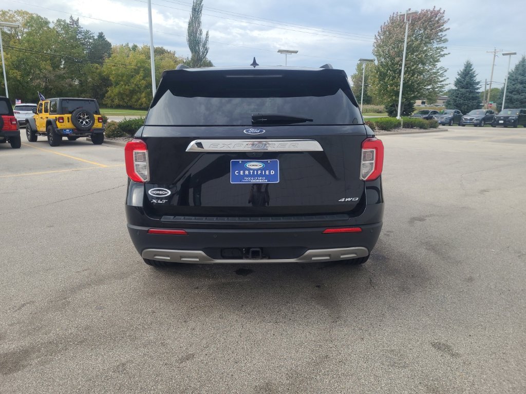 Used 2023 Ford Explorer XLT w/ Equipment Group 202A AWD/4WD image 5