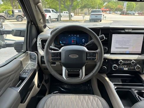 Used 2026 Ford F450 Platinum w/ Platinum Plus Package AWD/4WD image 16