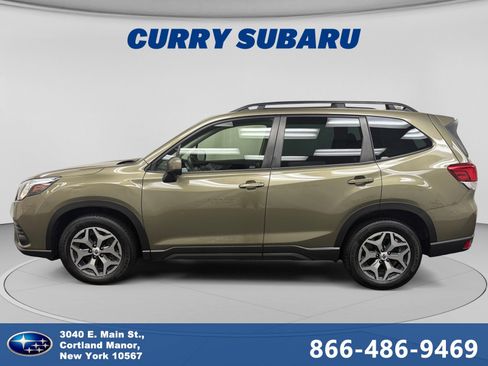 Certified 2023 Subaru Forester Premium AWD/4WD image 2