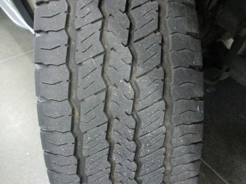 Used 2018 Ford Transit 150 XLT image 26